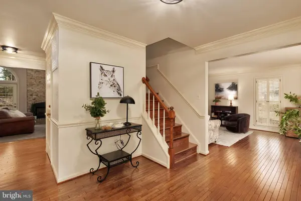 7317 SCARLET OAK CT, Fairfax Station, VA 22039