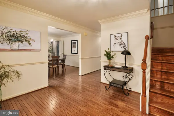 7317 SCARLET OAK CT, Fairfax Station, VA 22039