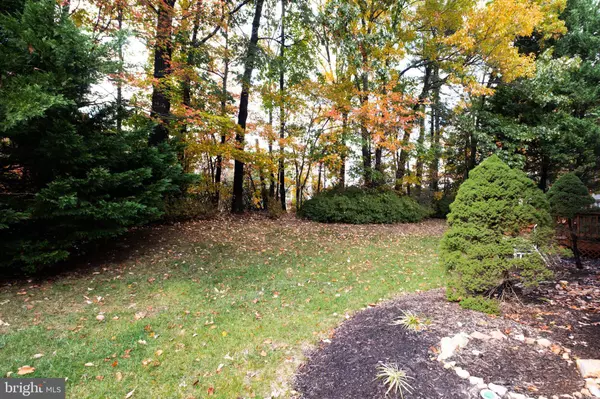 8625 OAK CHASE CIR, Fairfax Station, VA 22039