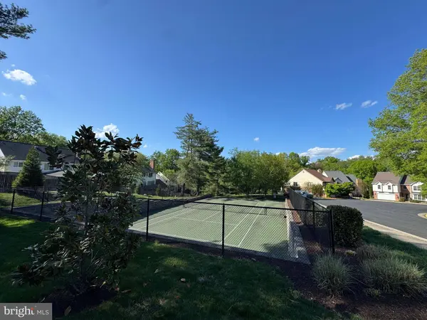 3424 SILVER MAPLE PL, Falls Church, VA 22042