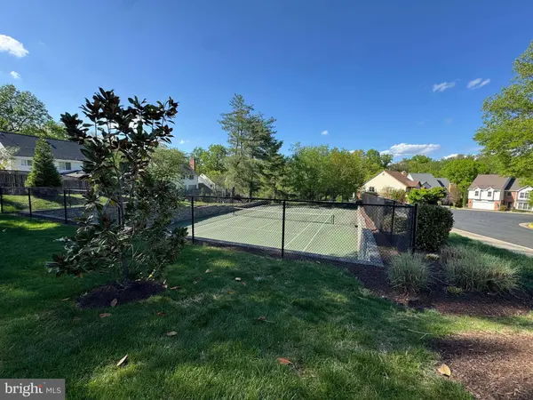 3424 SILVER MAPLE PL, Falls Church, VA 22042