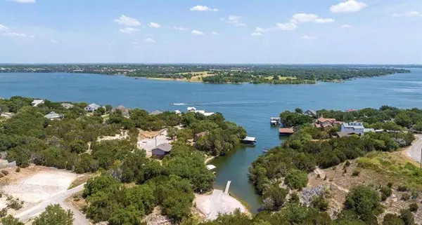 2124 Steepleridge Circle, Granbury, TX 76048
