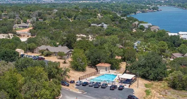 2124 Steepleridge Circle, Granbury, TX 76048