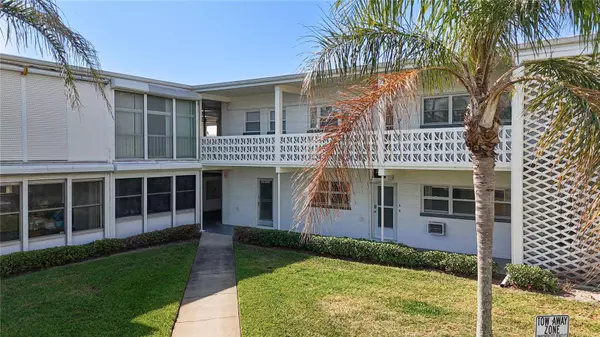 7050 SUNSET WAY #22, St Pete Beach, FL 33706