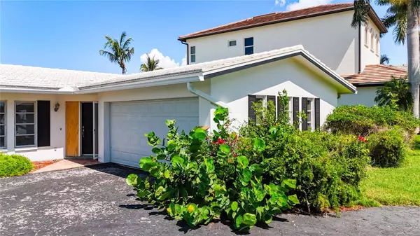 10350 PARADISE BLVD, Treasure Island, FL 33706