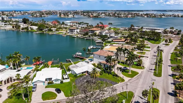 10350 PARADISE BLVD, Treasure Island, FL 33706