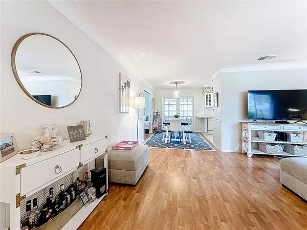 13583 87TH AVE, Seminole, FL 33776