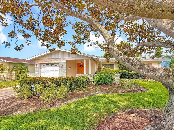 13583 87TH AVE, Seminole, FL 33776