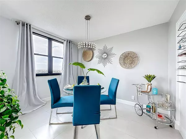 3820 GULF BLVD #1001, St Pete Beach, FL 33706