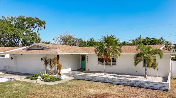 9585 PORTSIDE DR, Seminole, FL 33776