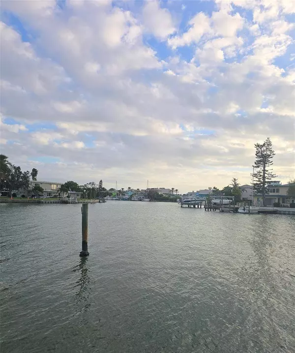 331 BOCA CIEGA DR, Madeira Beach, FL 33708