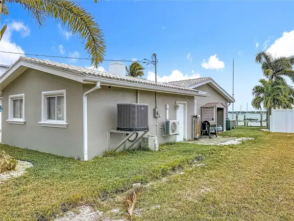 533 JOHNS PASS AVE, Madeira Beach, FL 33708