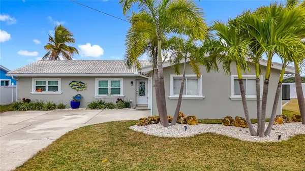 533 JOHNS PASS AVE, Madeira Beach, FL 33708