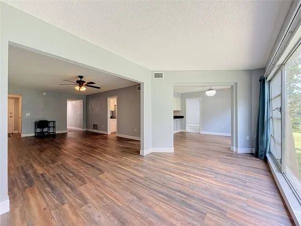 225 COUNTRY CLUB DR #E252, Largo, FL 33771