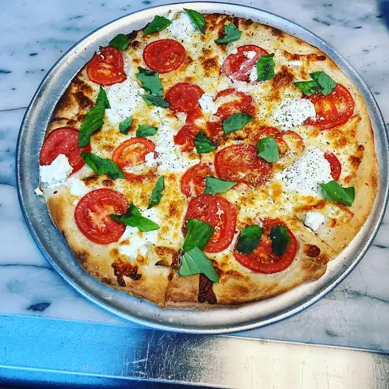 DeRusso’s Pizzeria