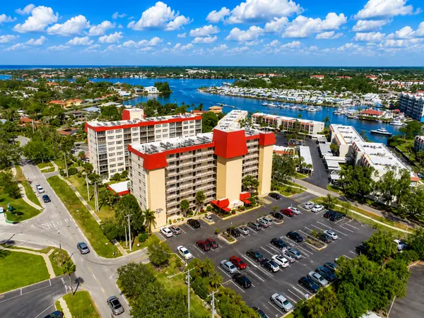 Venice Costa Brava: Waterfront Condo Living Near Historic Downtown Venice
