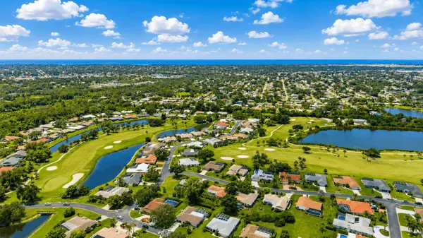 Jacaranda Country Club Villas: Golf-Course Living in Venice