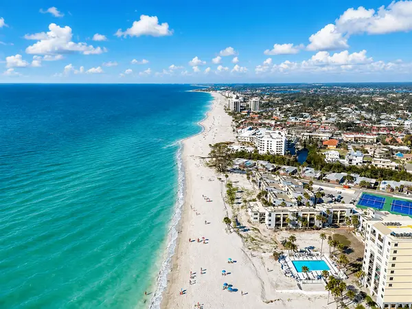 Golden Beach: Coastal Homes Near the Shores of Venice Island,Hunt Brothers Realty