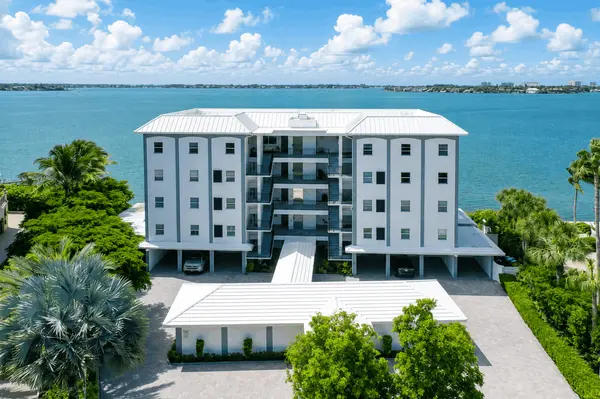 Harbor House of Venice: Waterfront Condo Living Near Downtown