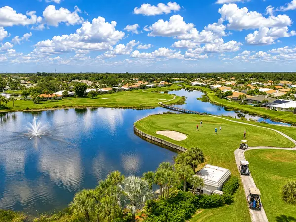 Waterford Golf Club: Fairway Views and Golf Community Living in Venice,Hunt Brothers Realty