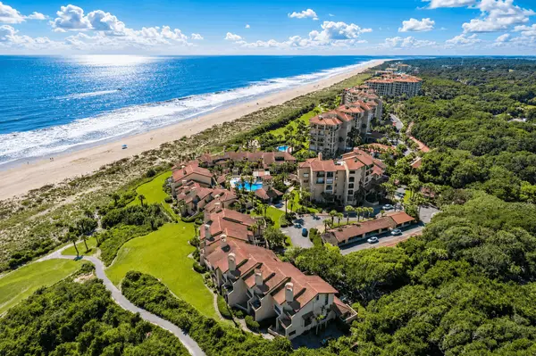 Windsong Villas: Low-Maintenance Living with Venice Charm