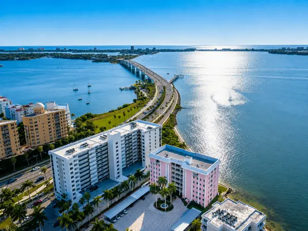 What Are the Best Beaches Near Sarasota, Florida?,Hunt Brothers Realty