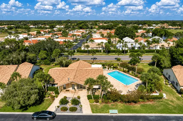 Palm Villas: Low-Maintenance Florida Living in Venice,Hunt Brothers Realty
