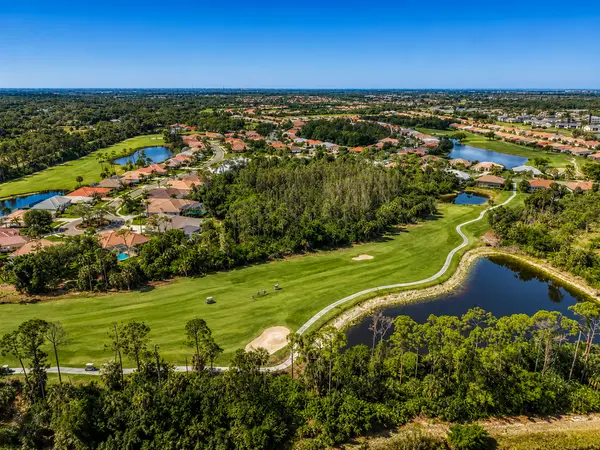 Sawgrass: Golf-Course Living in a Gated Venice Community