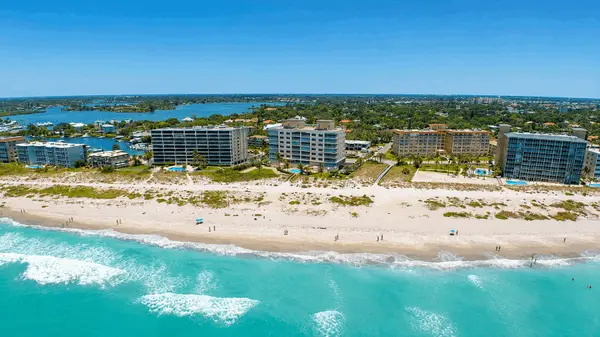 Beleza on Venice Beach: Luxury Gulf-Front Living on Venice Island