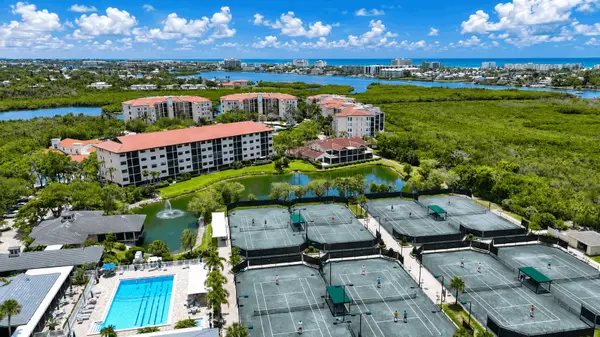The Landings: Gated Living Along Sarasota’s Intracoastal Waterway