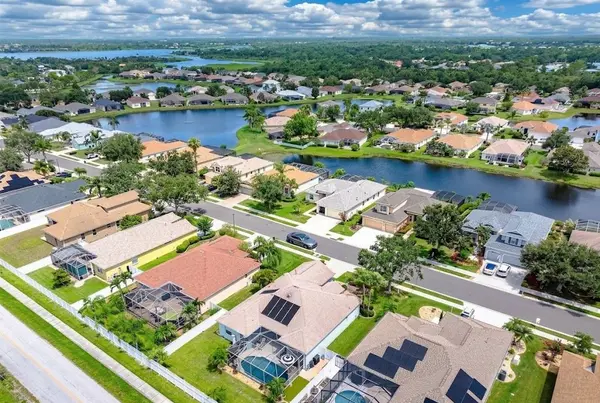 Whispering Bend: Peaceful Living Along the Braden River