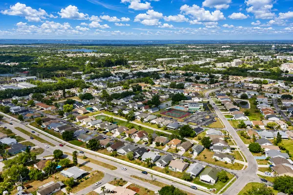 Village of Lakeside South: Low-Maintenance Living in a Peaceful Bradenton Setting