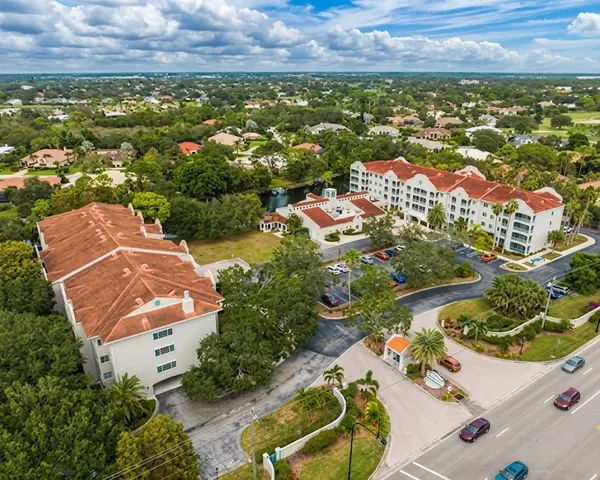Prestancia in Palmer Ranch: Golf, Homes and Buyer Considerations,Hunt Brothers Realty