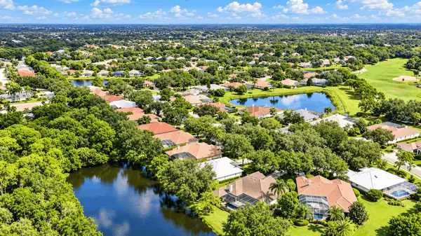 University Park Homes: Golf, Luxury and Country Club Living Near Sarasota