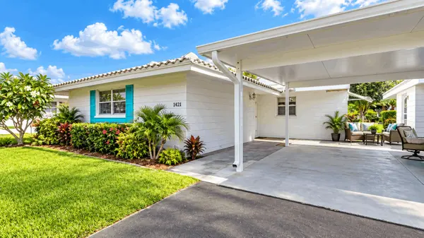 Caribbean Villas: Low-Maintenance Living with a Tropical Venice Feel