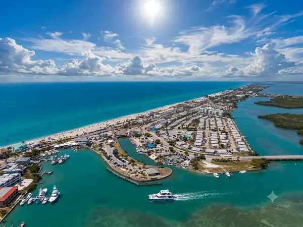 Is Venice, Florida a Good Place to Live?,Hunt Brothers Realty