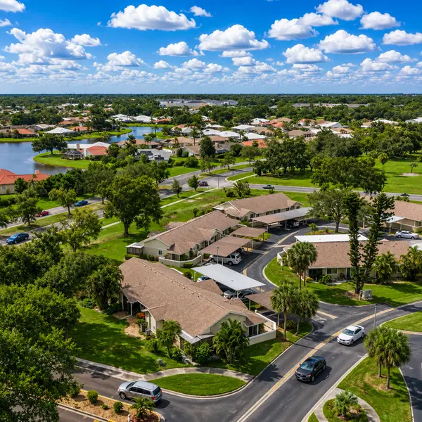 Heron Lakes: Scenic Florida Living Surrounded by Water and Nature