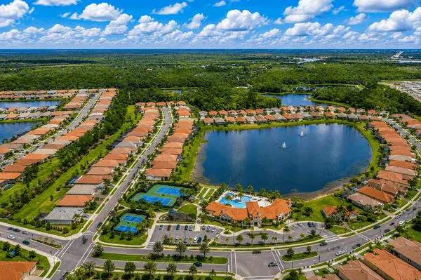 Gran Place: Residential Living with Venice’s Gulf Coast Lifestyle Close By