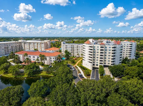 Jacaranda Trace: Maintenance-Free Living in the Heart of Venice