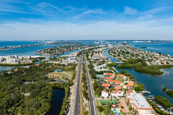 Living in Tierra Verde: Island Comfort, Boating, and Coastal Convenience