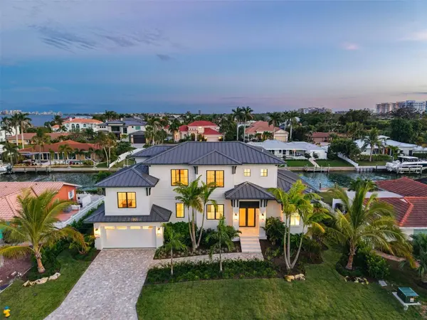 Is 524 Halyard Lane the Waterfront Longboat Key Home Boaters Have Been Waiting For?,Hunt Brothers Realty