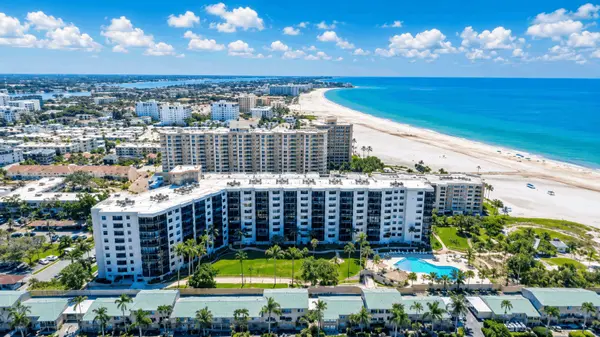 Living on Siesta Key: What Home Buyers Should Know