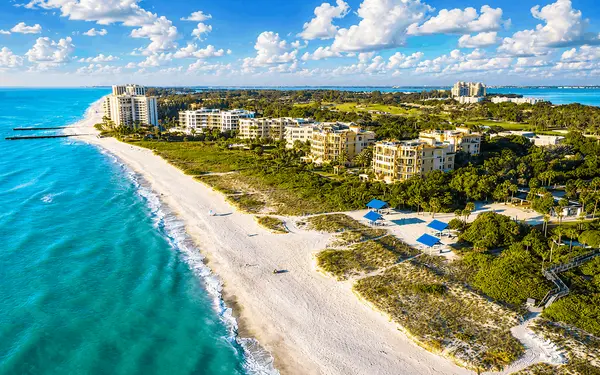 Bay Isles Real Estate and Luxury Living on Longboat Key