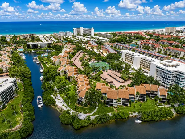 Midnight Cove Bayside: Waterfront Living Along the Intracoastal