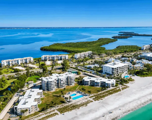 Westchester: Enjoy the Gulf-Front Lifestyle on Longboat Key,Hunt Brothers Realty