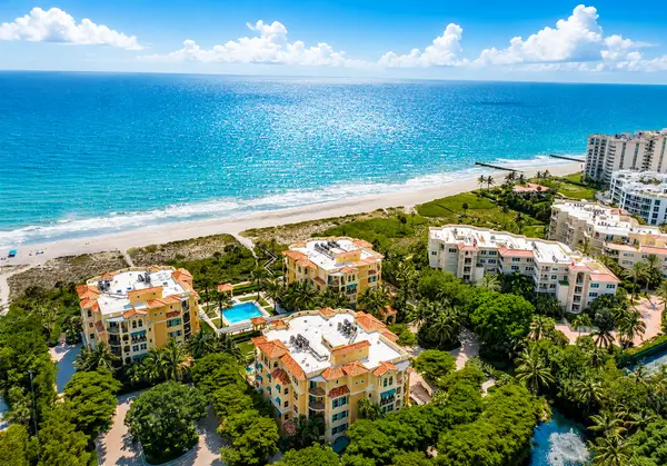 En Provence: Sophisticated Gulf-Front Living on Longboat Key