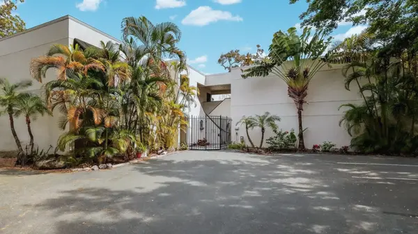 Burns Court Enclave: Boutique Residences Near Downtown Sarasota,Hunt Brothers Realty