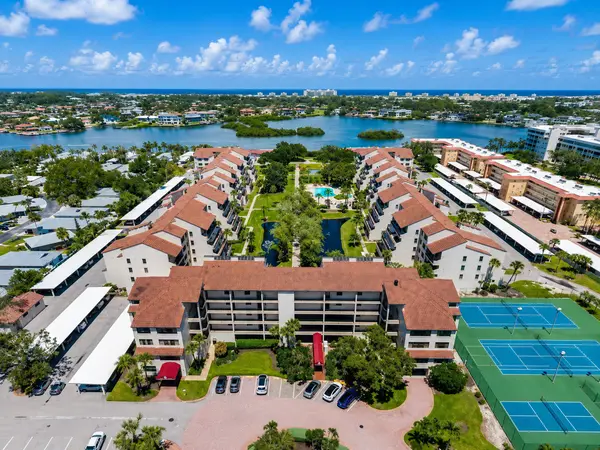 Excelsior: Experience Siesta Key from the Gulf to the Bay