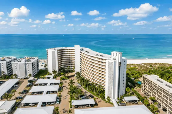 Crystal Sands: Gulf-Front Living on the Sands of Siesta Key,Hunt Brothers Realty