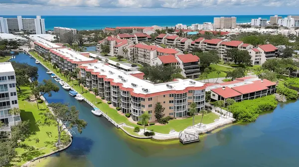Siesta Harbor: Waterfront Condos for the Siesta Key Boating Lifestyle,Hunt Brothers Realty